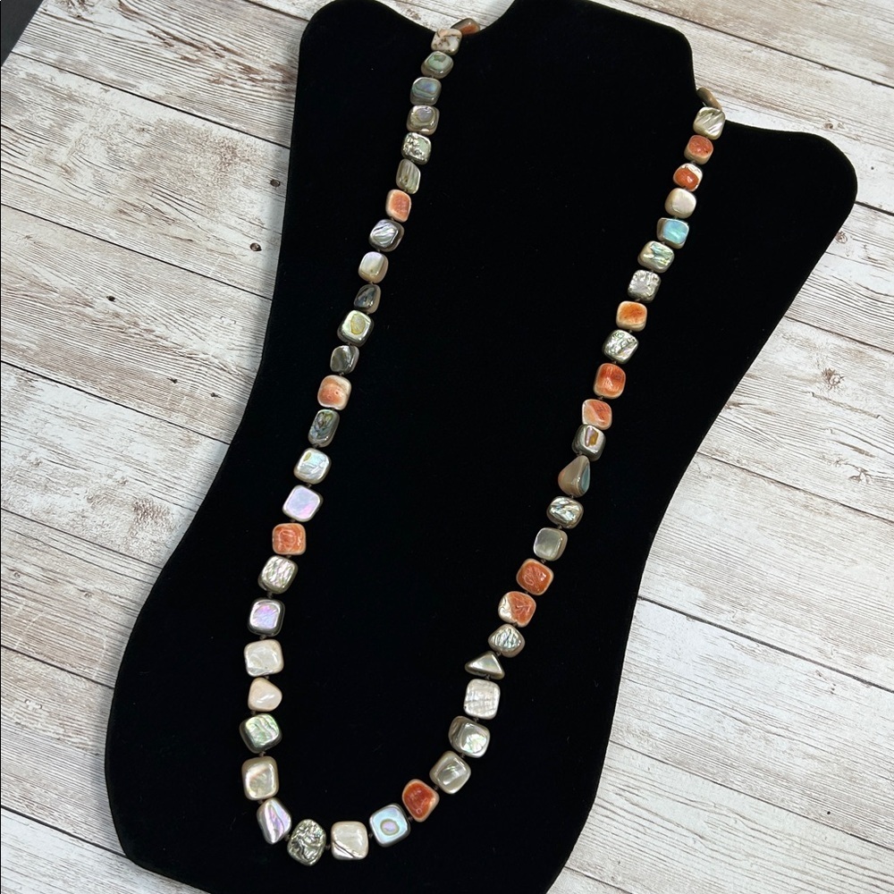 Les Bernard vintage necklace made of chunky, abstract abalone and conch shell